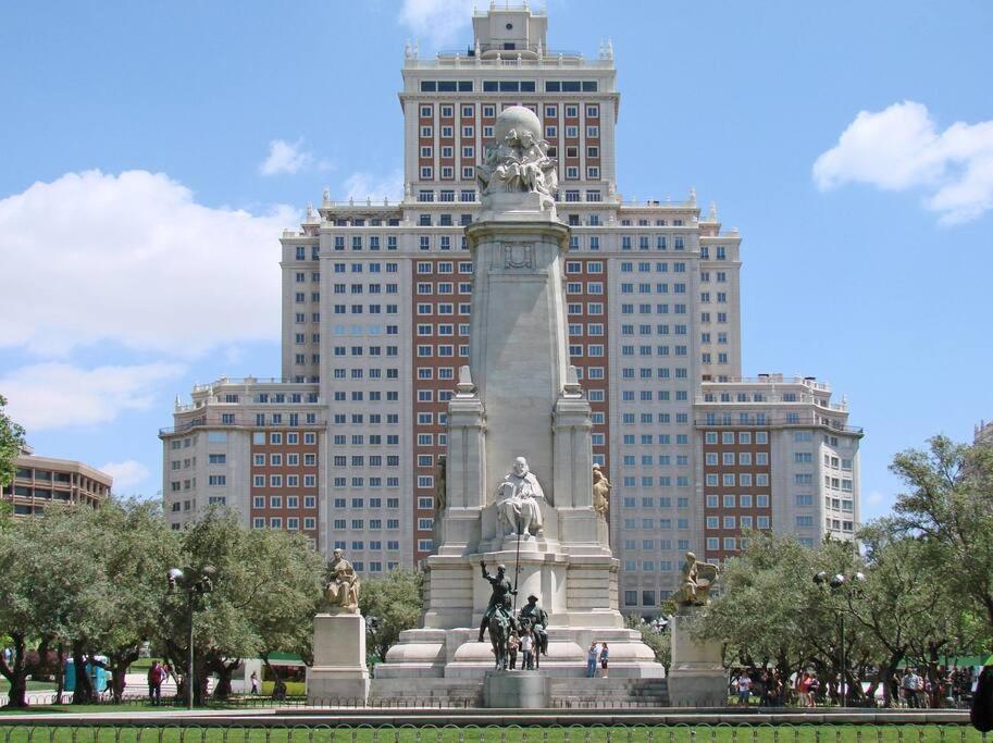 Punta Me Super Located In Plaza Espana Apartamento